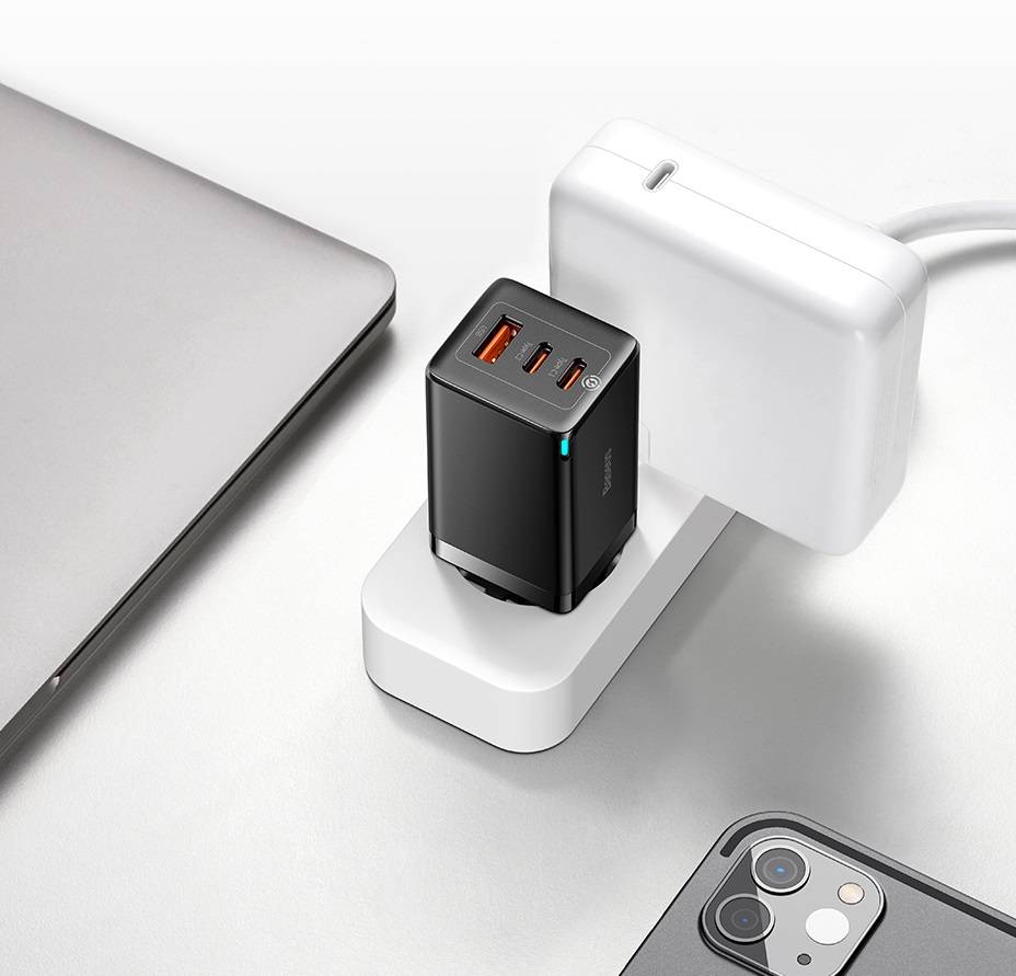 Kit Carregador 65W GaN5 Pro 3 Portas + Cabo USB C Baseus