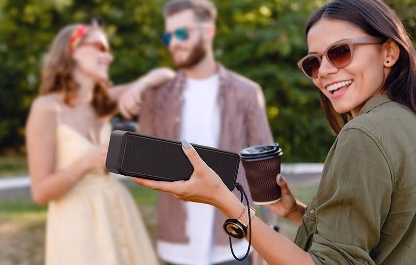 Caixa de som Bluetooth IPX6 à prova d'água 20w Baseus