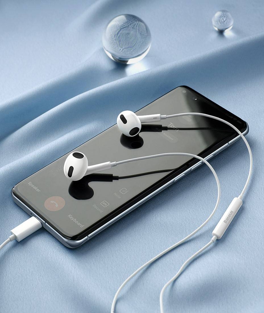 Fone de ouvido com fio C17 Tipo C Baseus