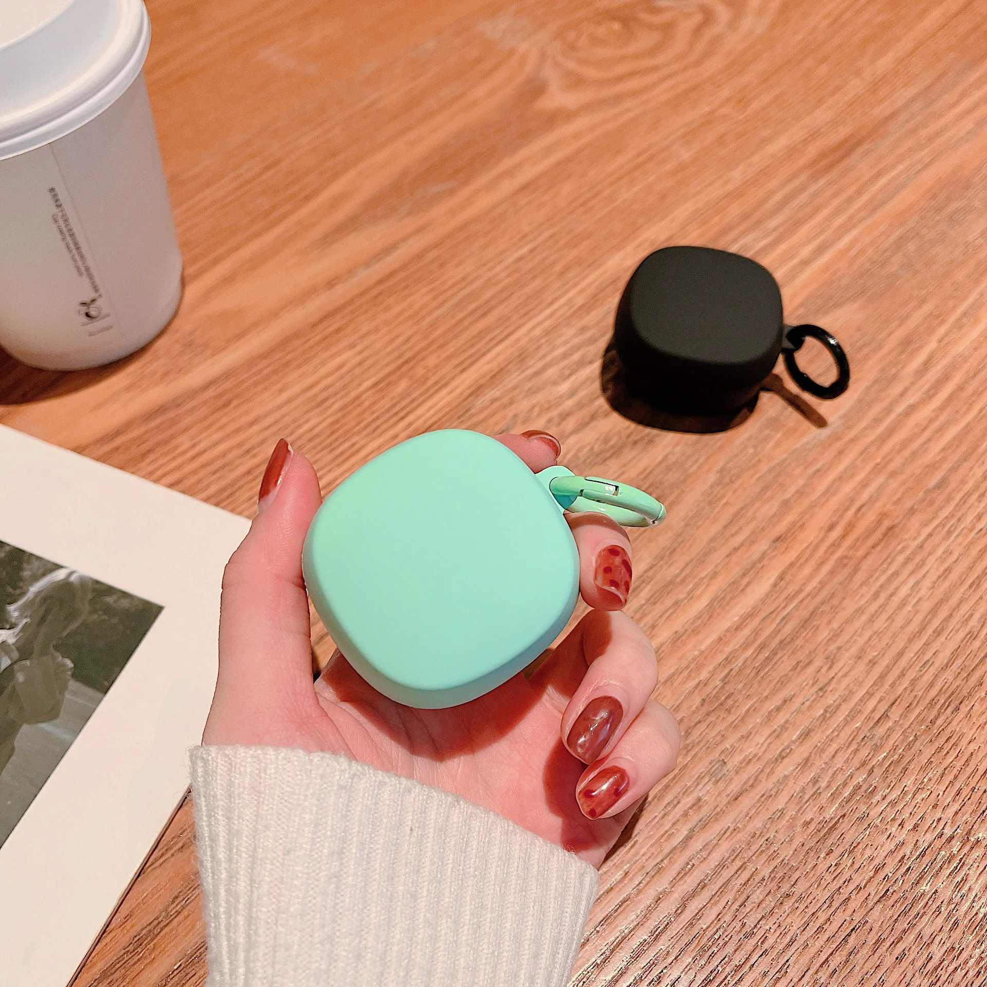 Capa de Silicone Colorido para Fone WM01 e WM02 - Imagem 11