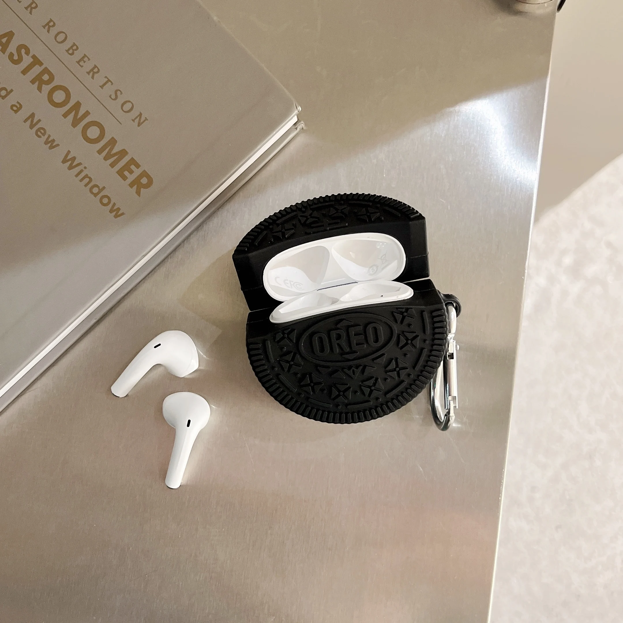 Case Protetor Fenda do Bikini para Fone W04 e W04 Pro Baseus - Imagem 3